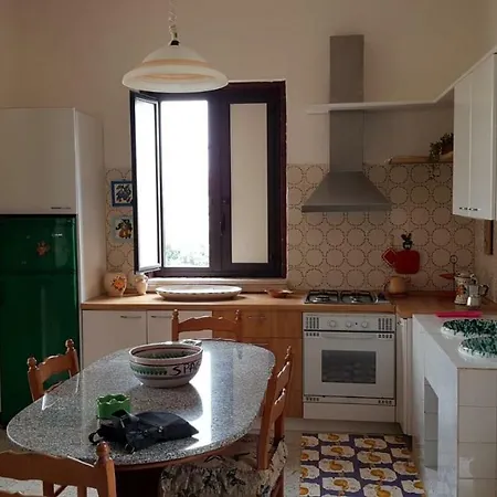 Casa A Due Passi Dal Mare Da Tina Plemmirio